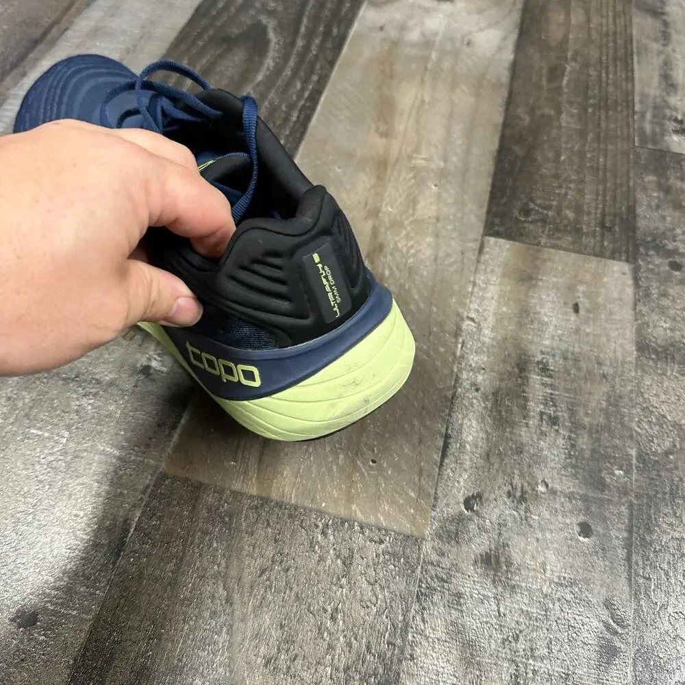 Topo Ultrafly 5 Running Shoes in Navy‎ Lime Men's Size 12 Sneakers